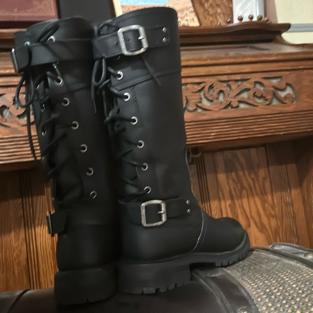 Harley Davidson kneehigh motorcycle boots Alexis only worn once Size 9.5 M